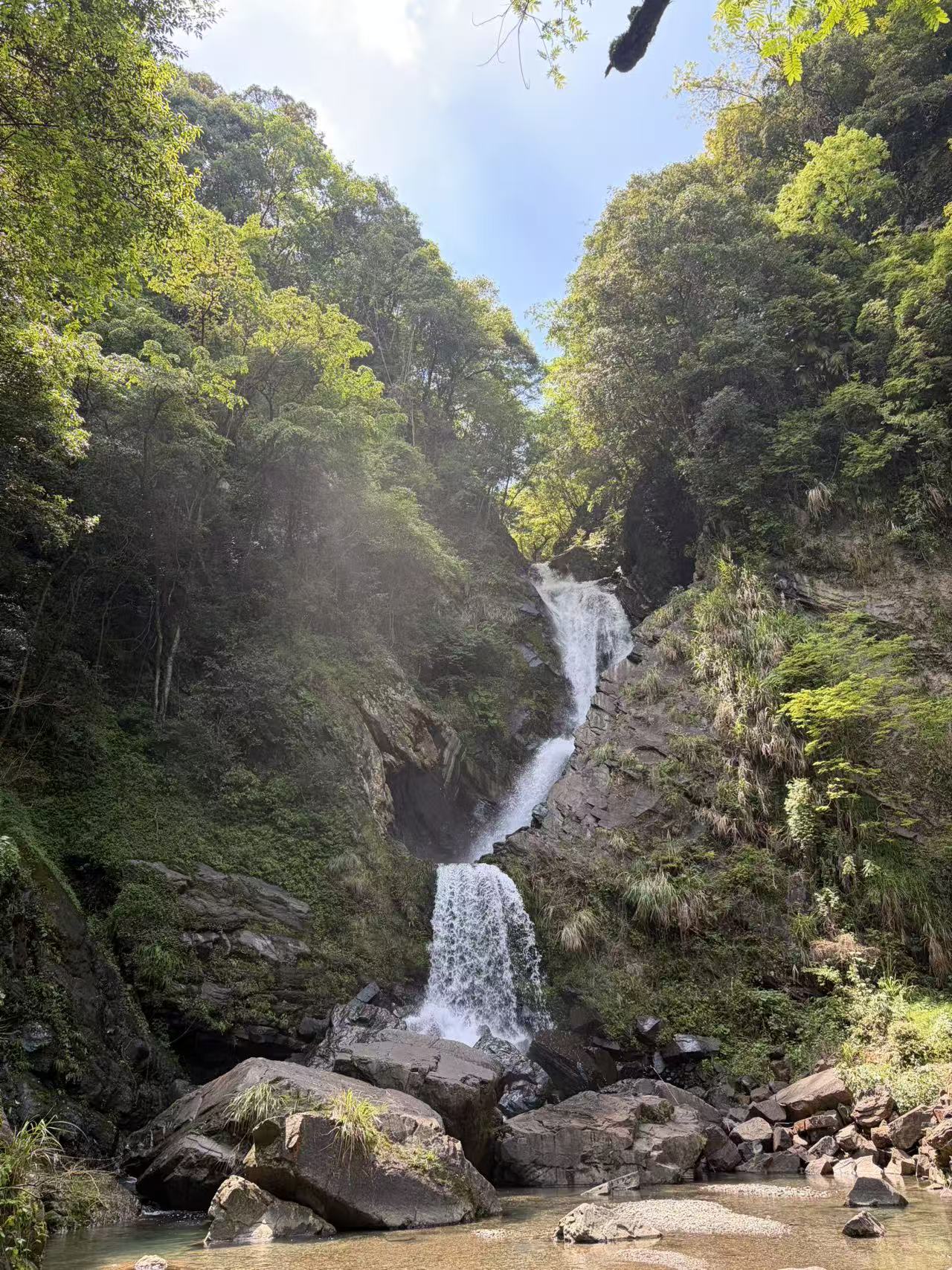 池州游记：牯牛降的碧水与竹刻